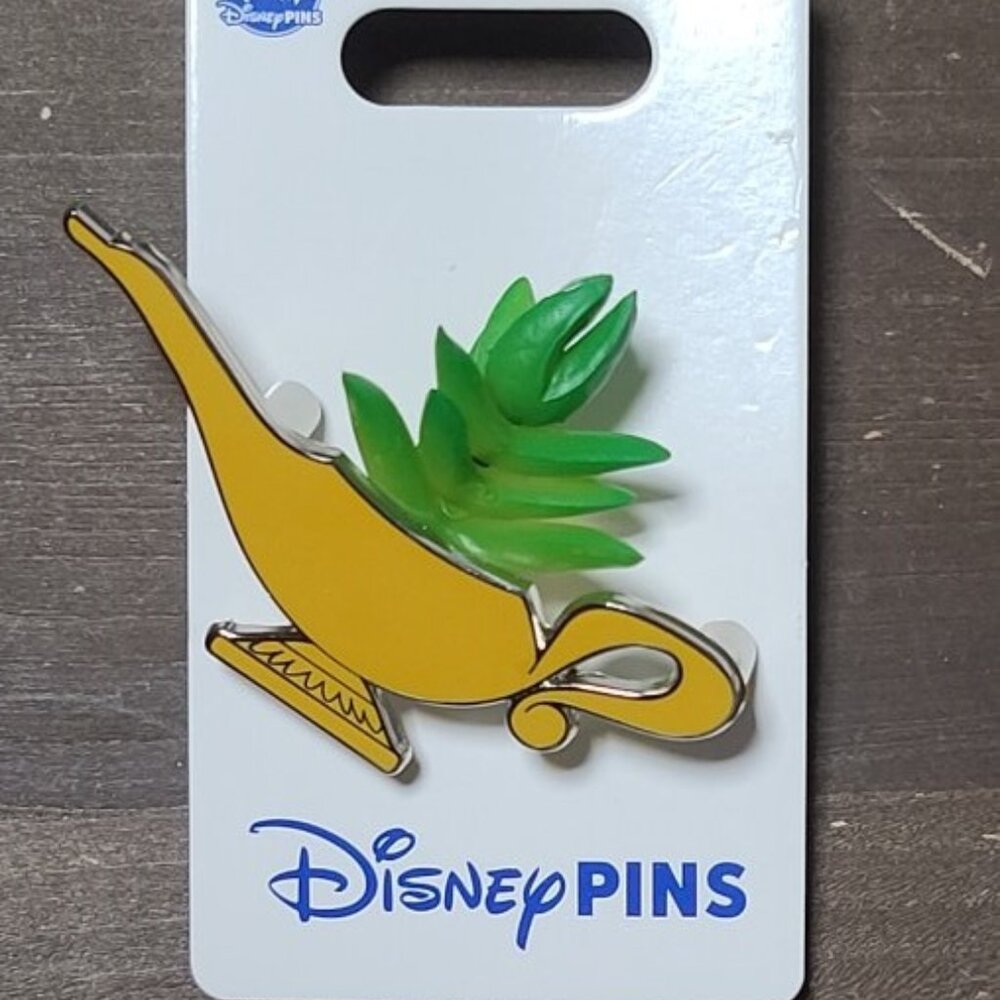 Disney Parks Succulents Collection - Aladdin Magic Lamp - NEW